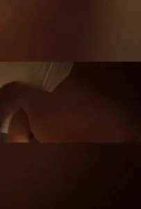 这是你的女神吗，她现在真是阴到一人食道一人