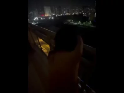 51旅游，阳台露天做爱！私信交换～