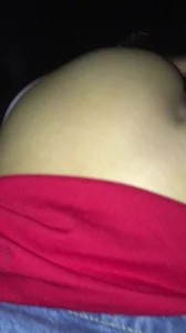 老公常年出差西青寂寞少妇车内发泄1
