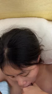 贱狗刚成年职高，在家给我口爸妈在楼下