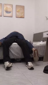 半推半就偷情人妻，有对白，有完整版